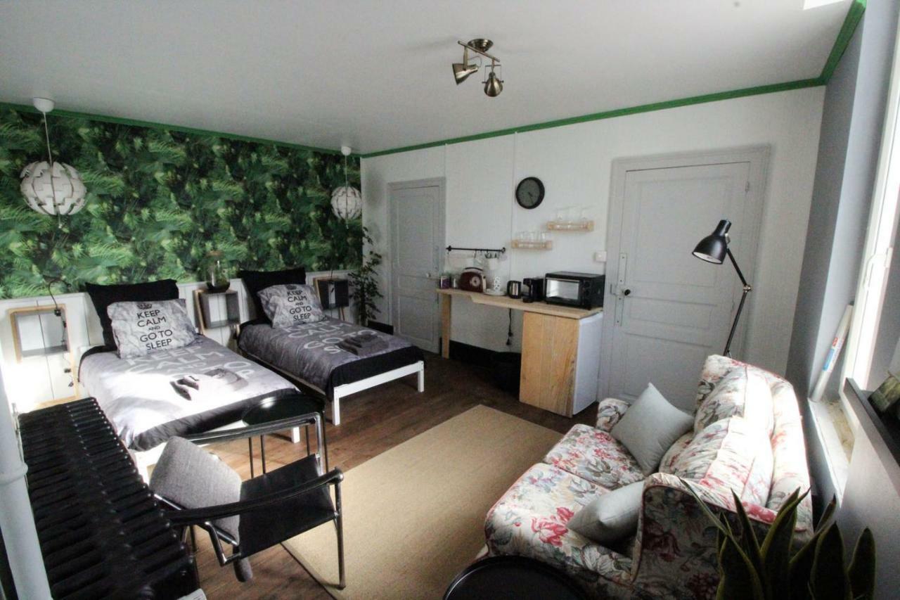 Chambre Notaire Cosne-d'Allier Exteriör bild